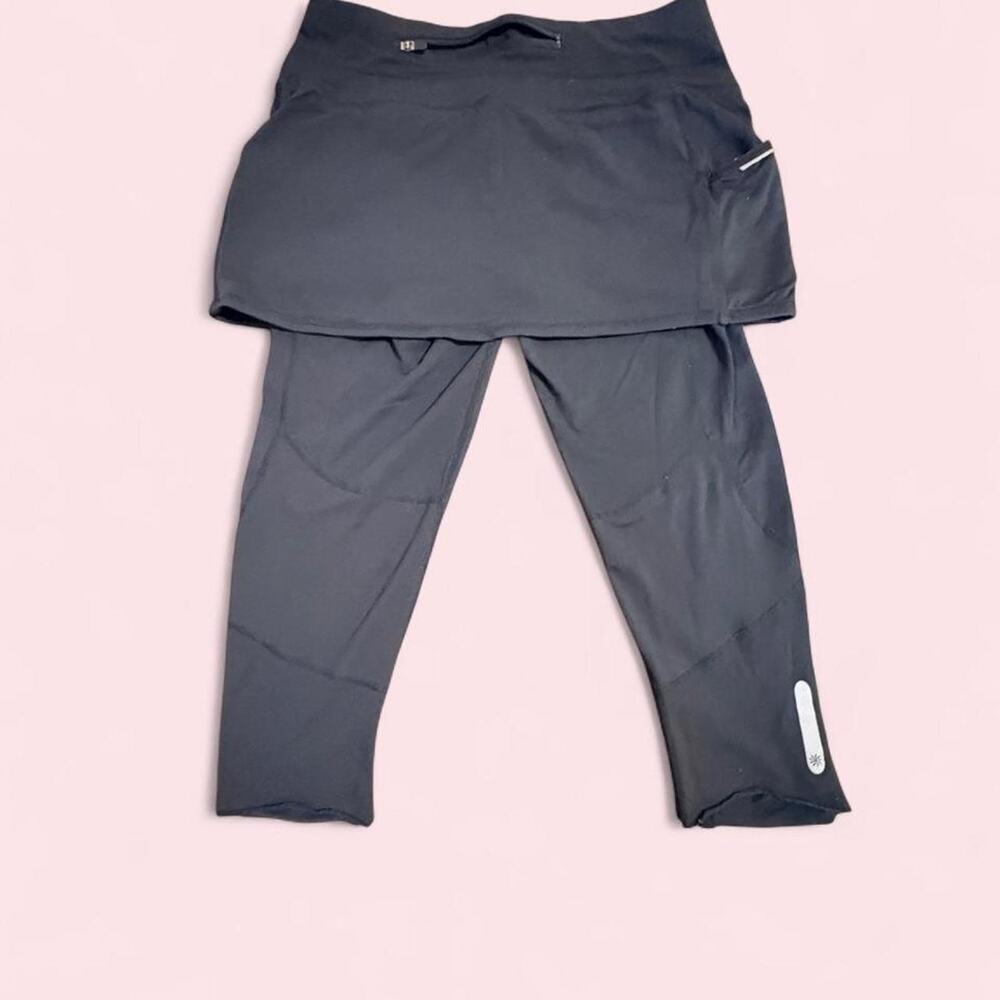 Athleisure size s skort leggings capri tenniscore gorpcore pilates activewear